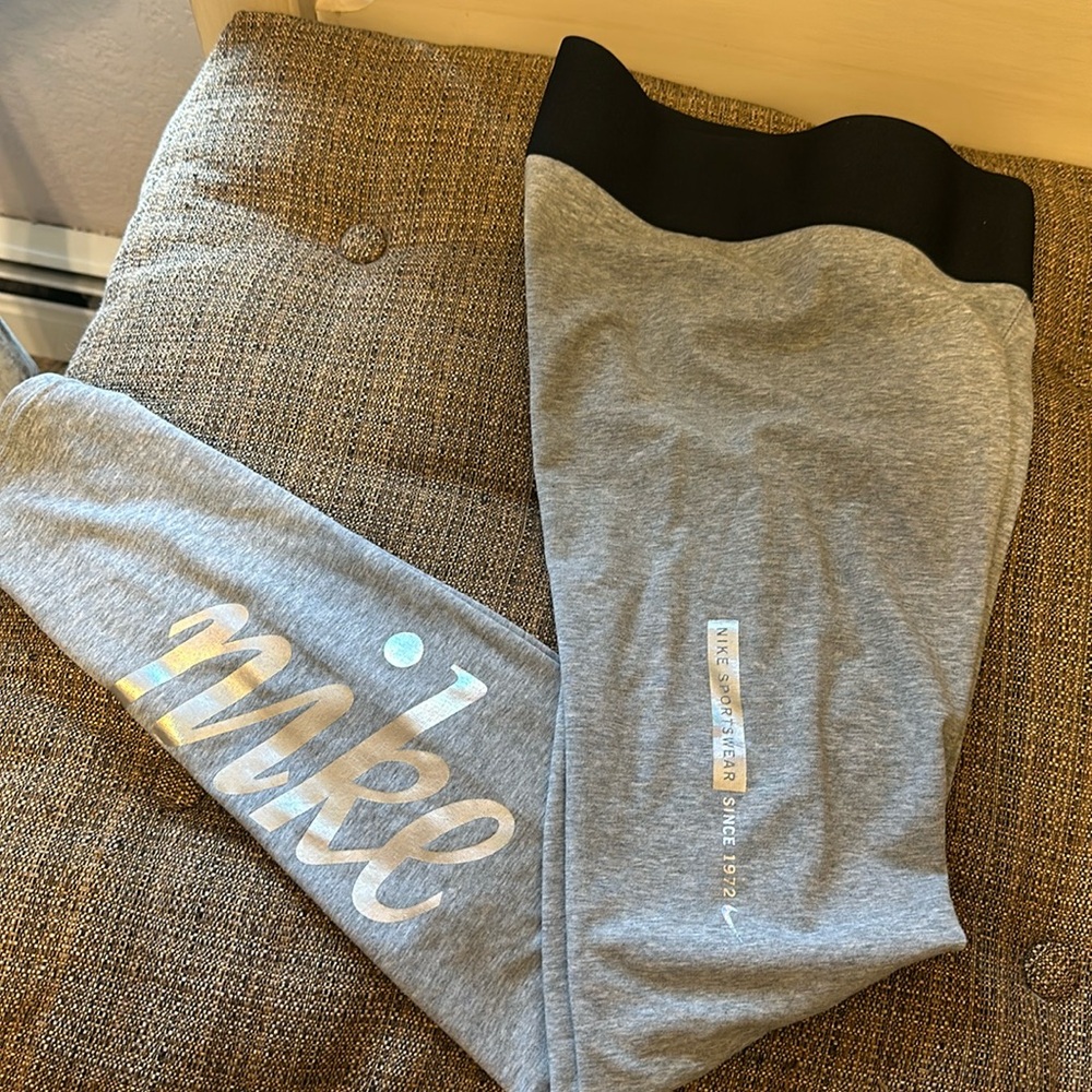 Nike Leggings- S